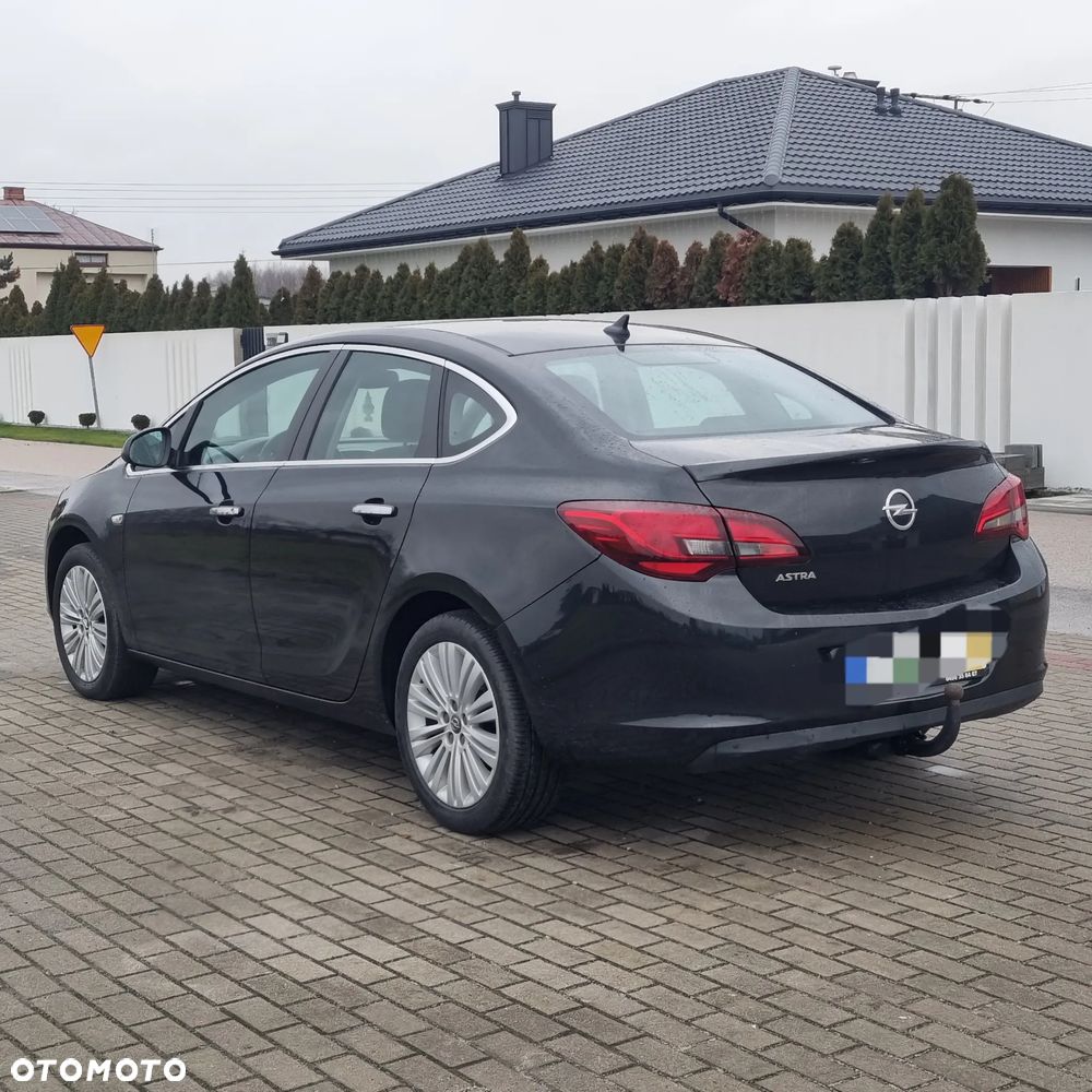 Opel Astra 1.6 Exklusiv - 7