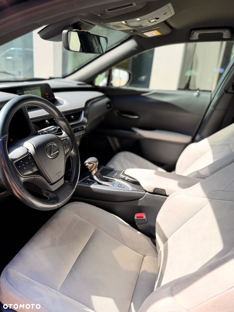 Lexus UX 200 GPF Business 2WD - 12