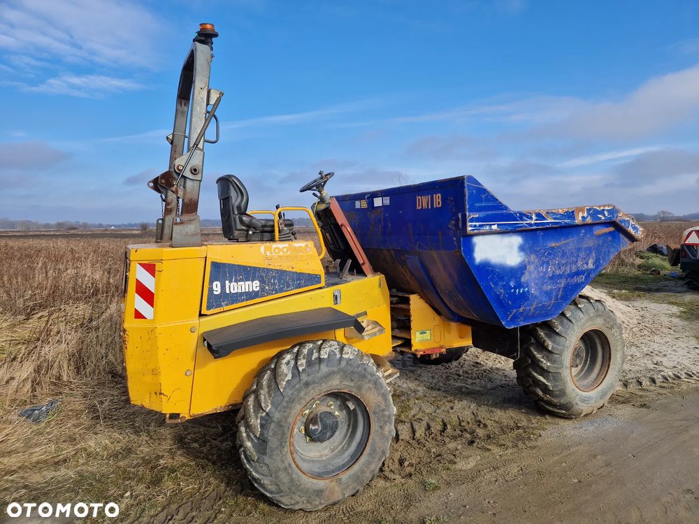 Thwaites Mach 590 - 4