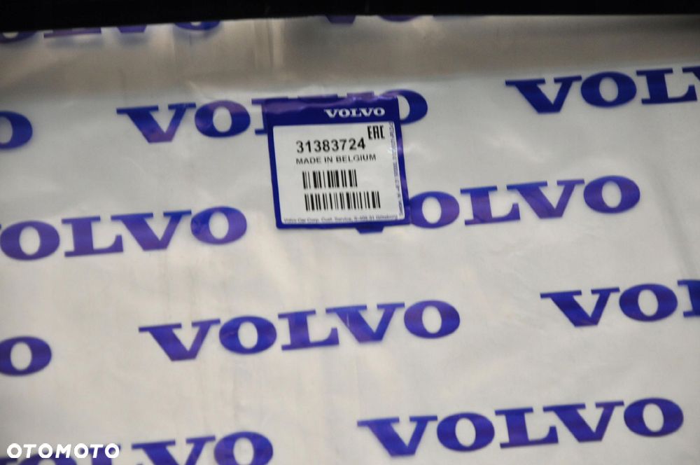 VOLVO XC90 II wlot srodek kierownica powietrza OE - 4