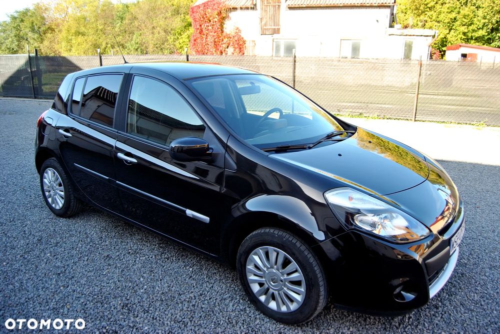 Renault Clio 1.2 16V Limited EU6 - 1