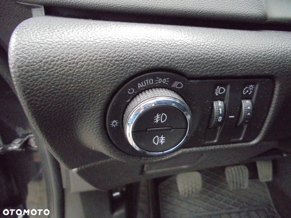 Opel Astra 1.4 Turbo ENERGY - 9
