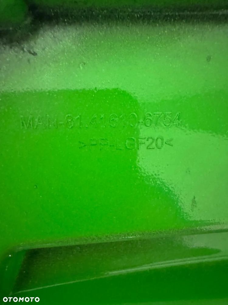 Okular prawy Halogenu do  MAN TGX 81.41610.6754 - 4