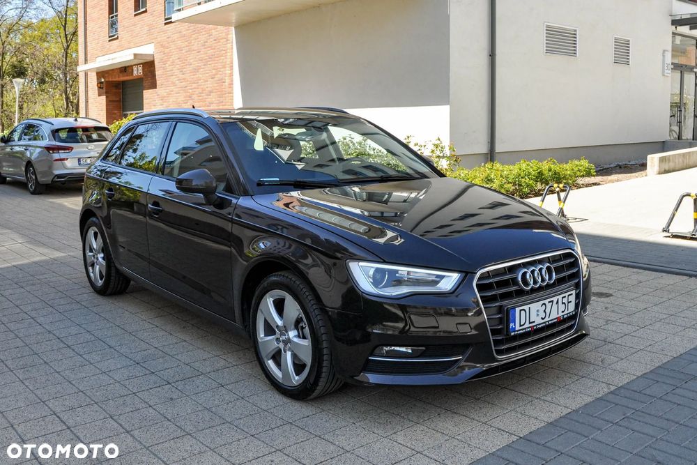 Audi A3 Sportback - 6