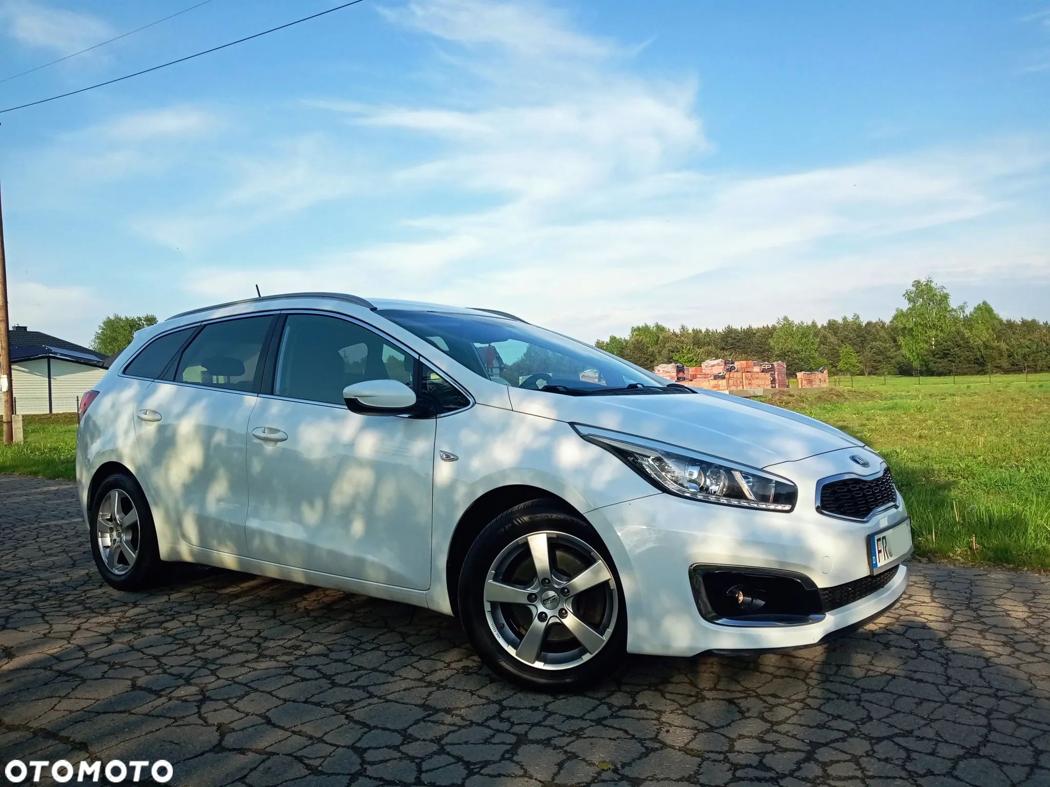 Kia Ceed - 1