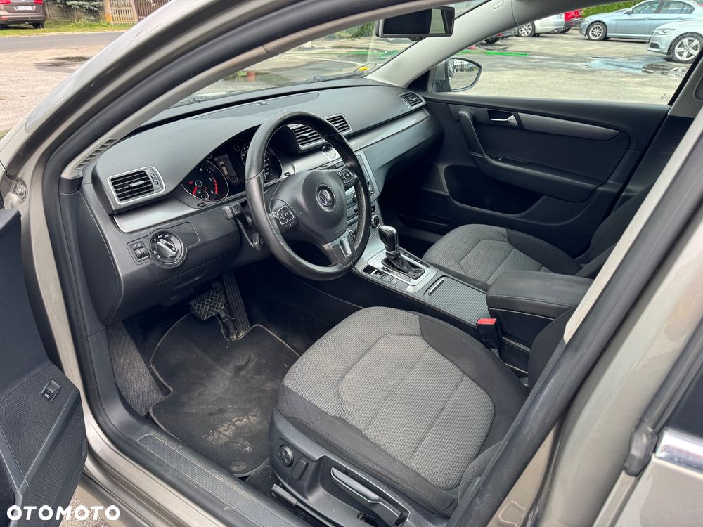 Volkswagen Passat 2.0 Blue TDI DSG SCR Comfortline - 7