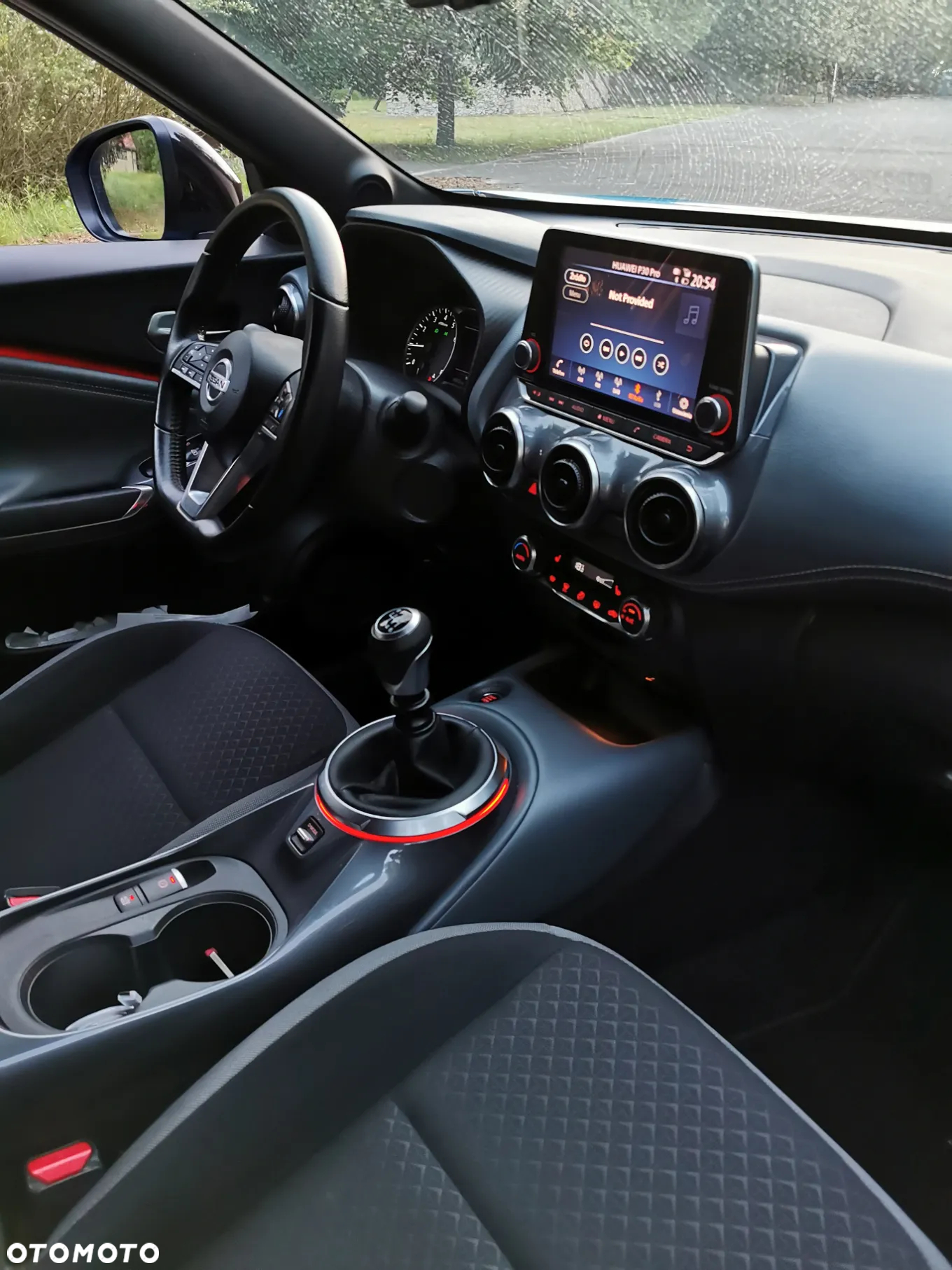 Nissan Juke 1.0 DIG-T N-Connecta - 15