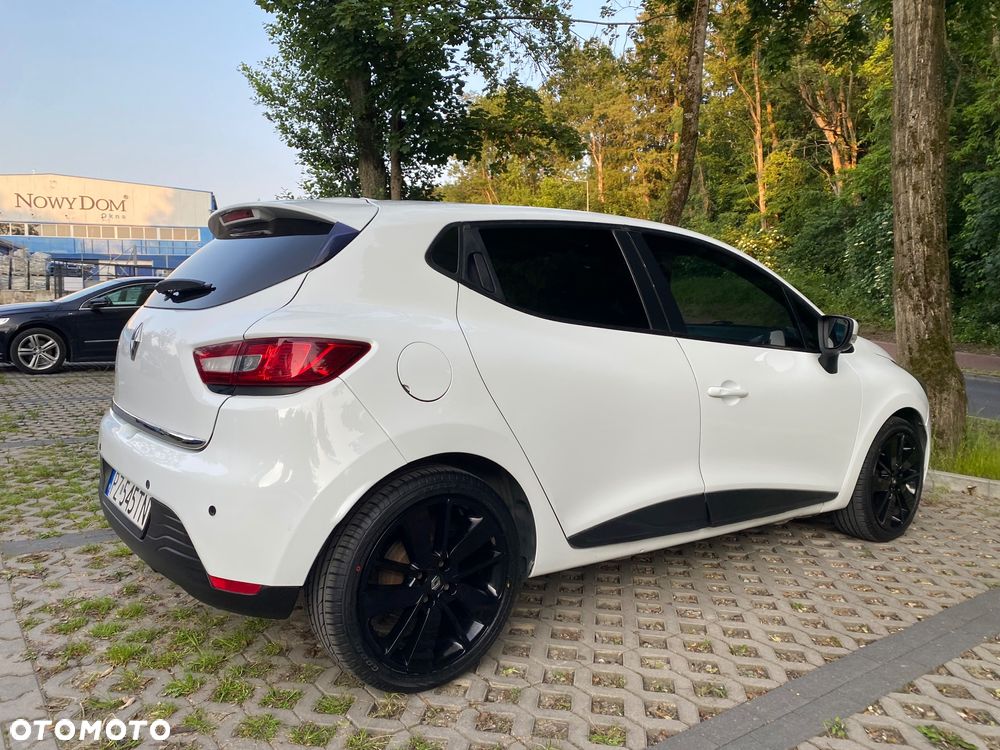 Renault Clio - 6