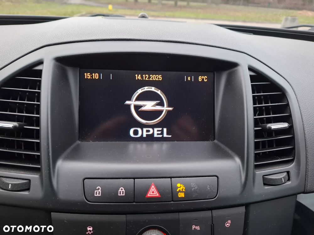 Opel Insignia - 24