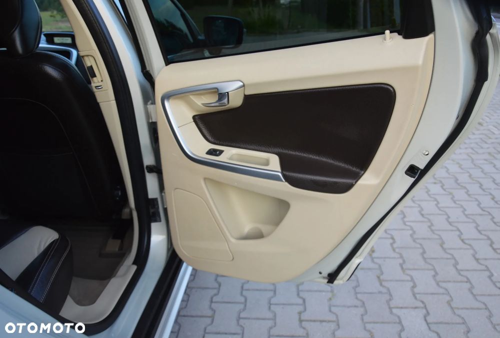 Volvo XC 60 - 39