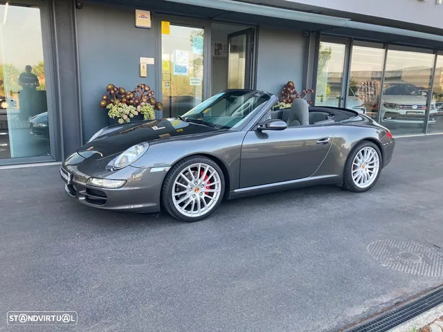 Porsche 911 (997) Carrera 4 S - 4