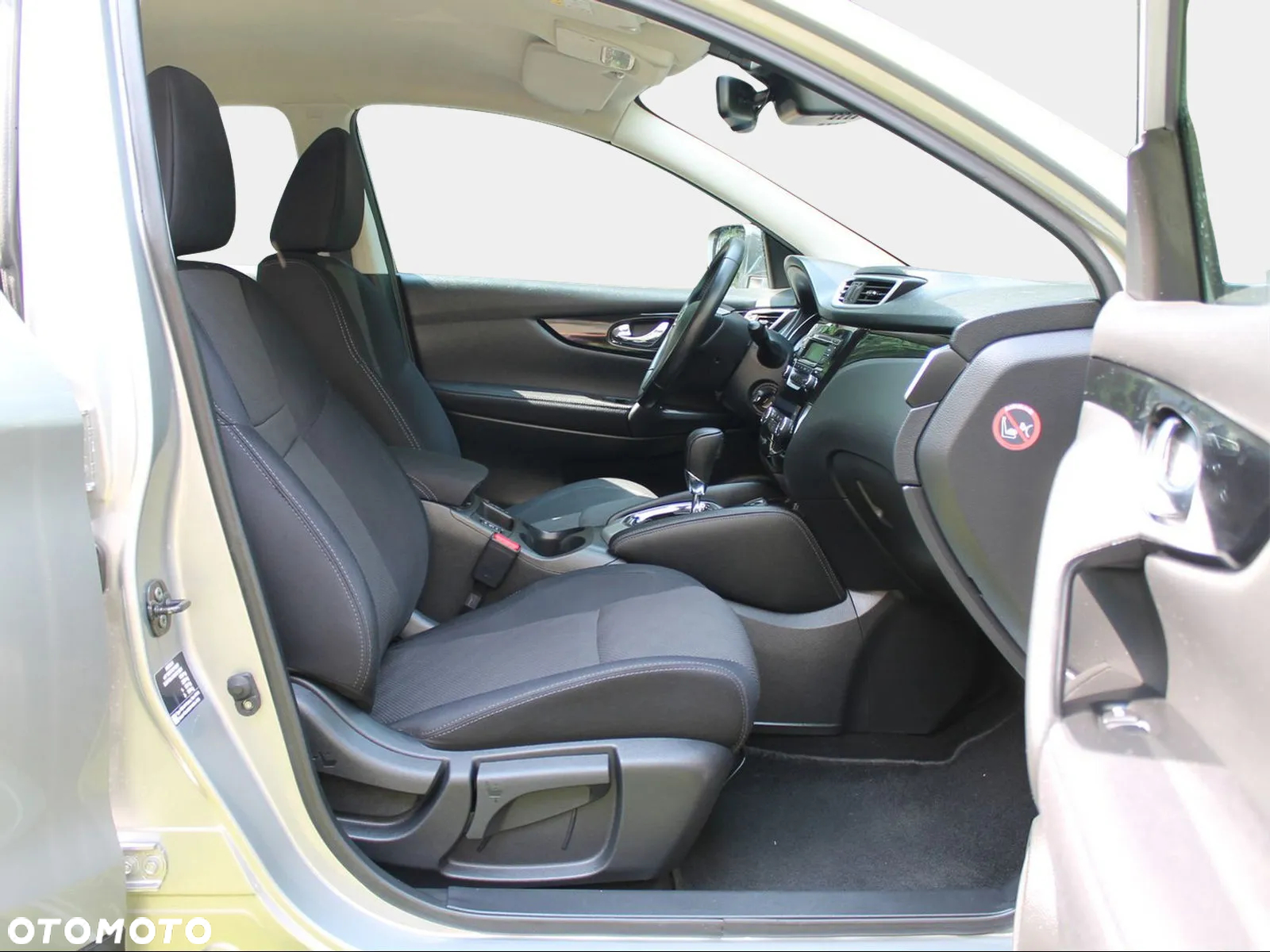 Nissan Qashqai 1.2 DIG-T Xtronic TEKNA - 5