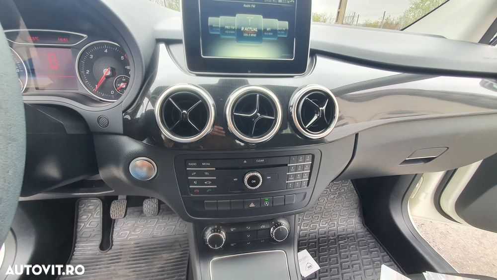 Mercedes-Benz B 160 - 33