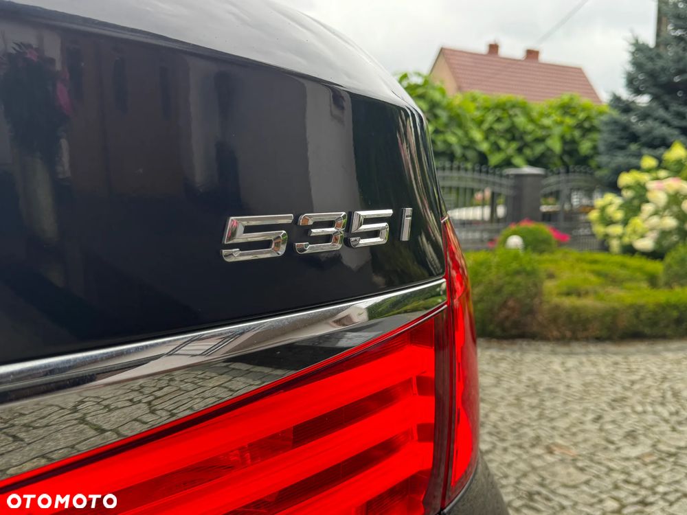BMW 5GT 535i xDrive Gran Turismo - 13