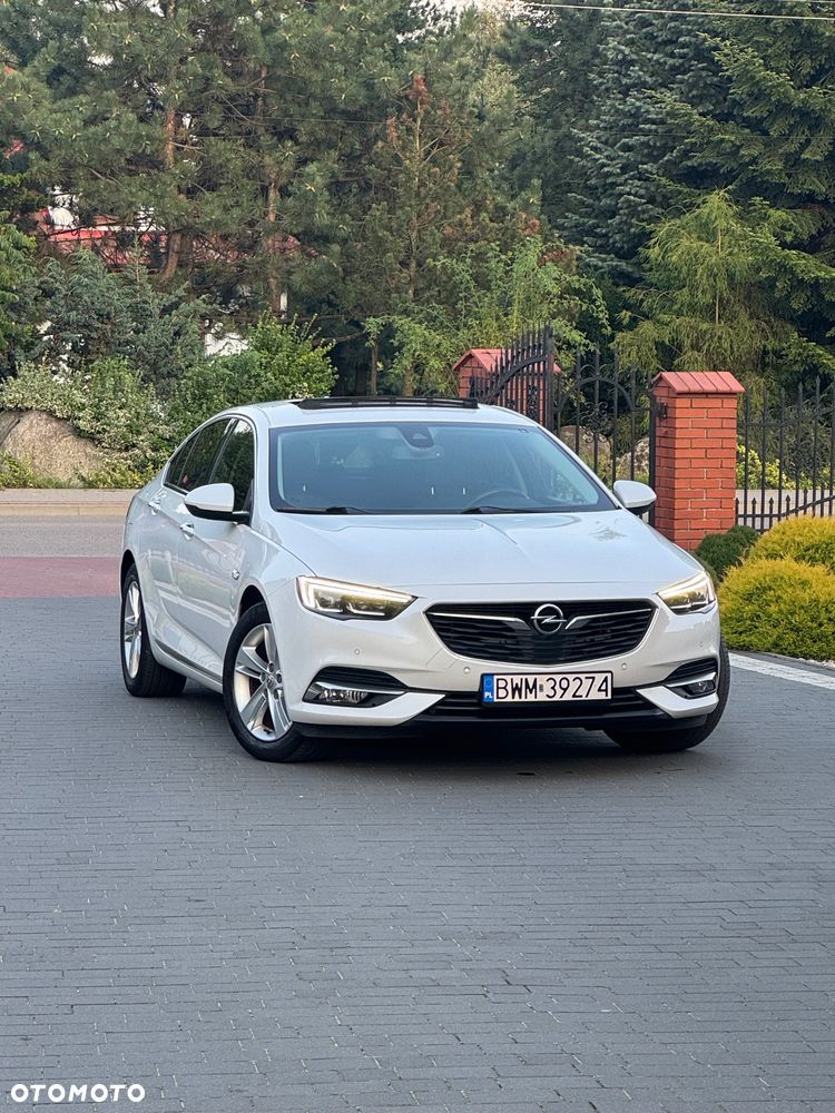 Opel Insignia 1.5 T Exclusive S&S - 17