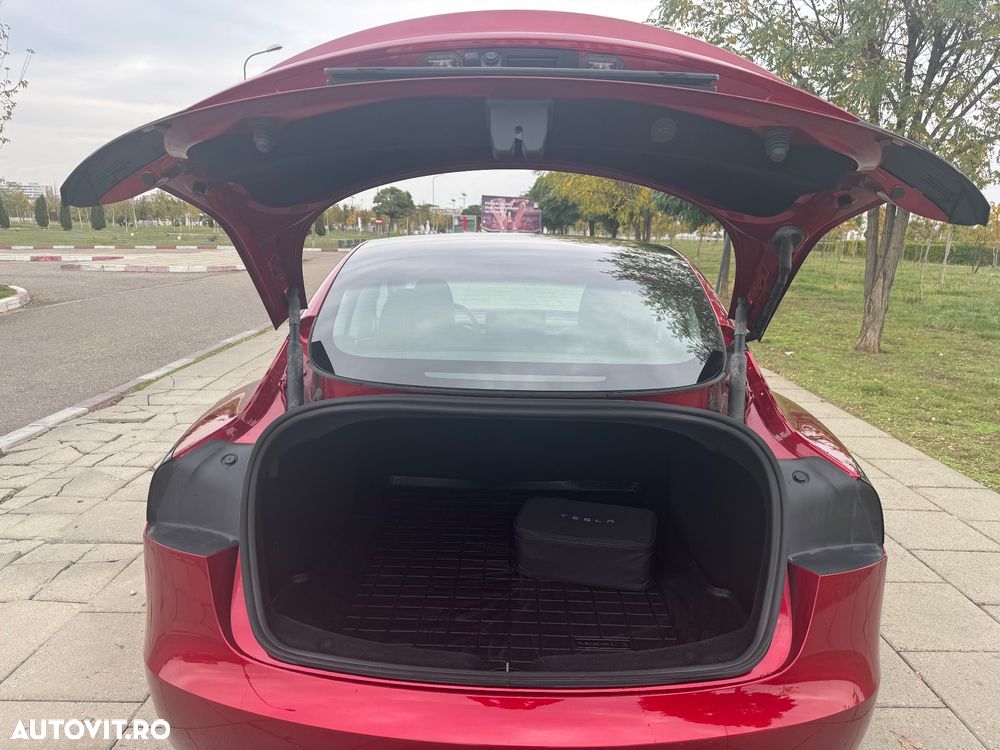 Tesla Model 3 AWD Long Range - 8
