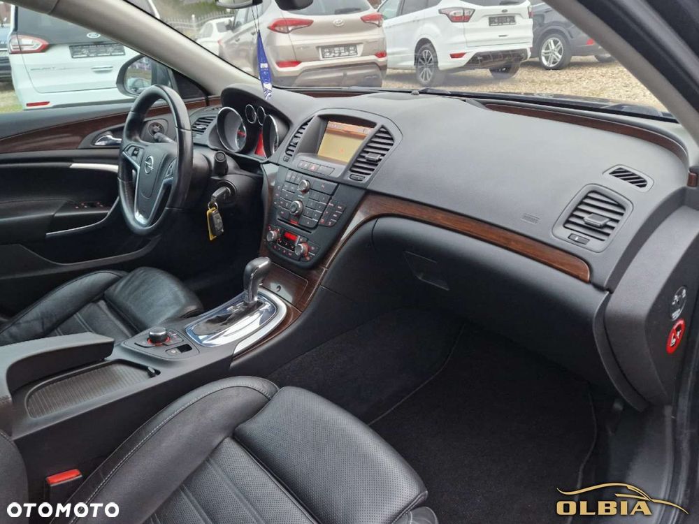 Opel Insignia - 25