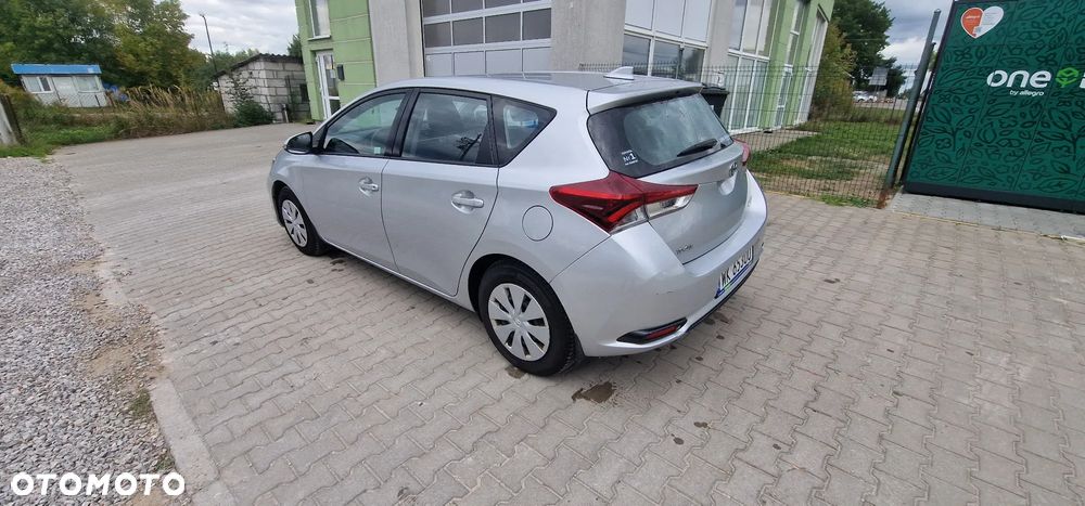 Toyota Auris 1.6 Active - 8