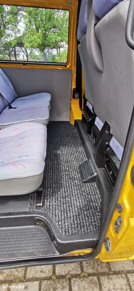 Volkswagen Transporter - 26