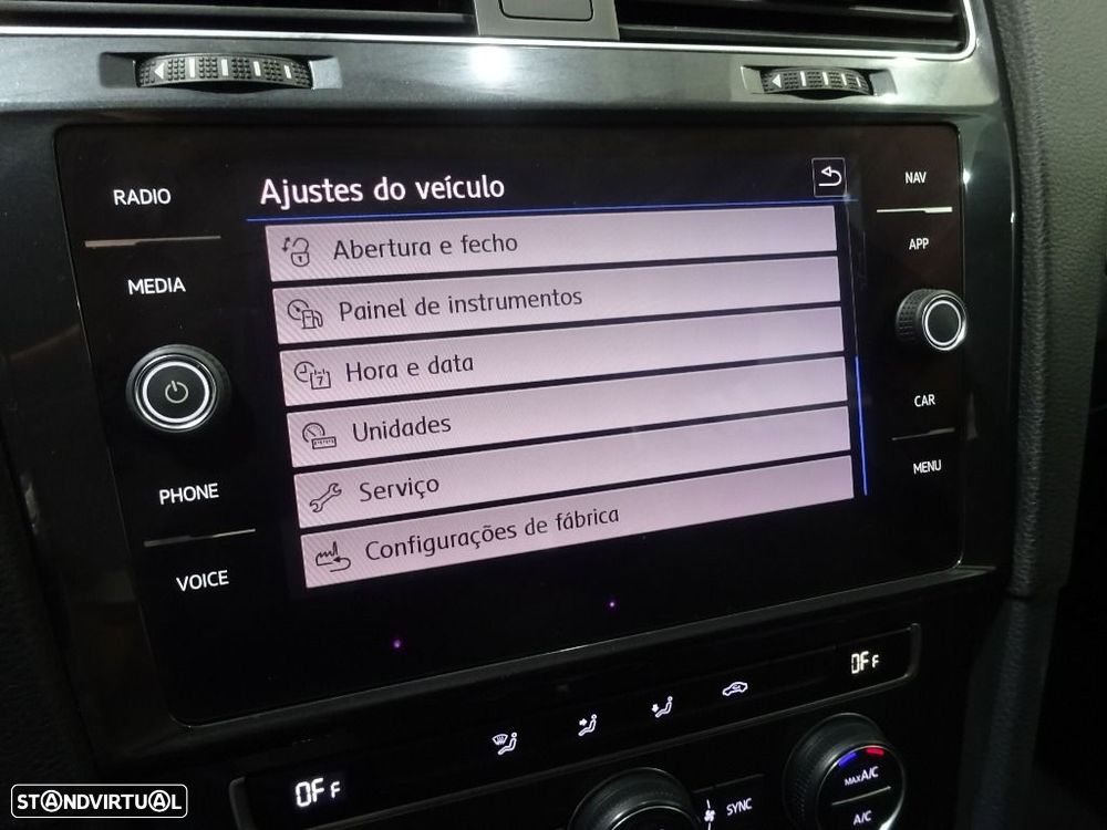 VW Golf Variant 1.6 TDi Confortline - 24