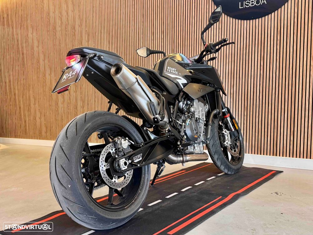 KTM Duke 890 - 19