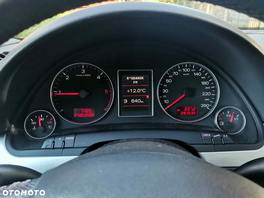Audi A4 Avant - 13