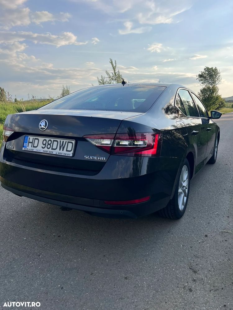 Skoda Superb 1.6 TDI DSG Active - 11