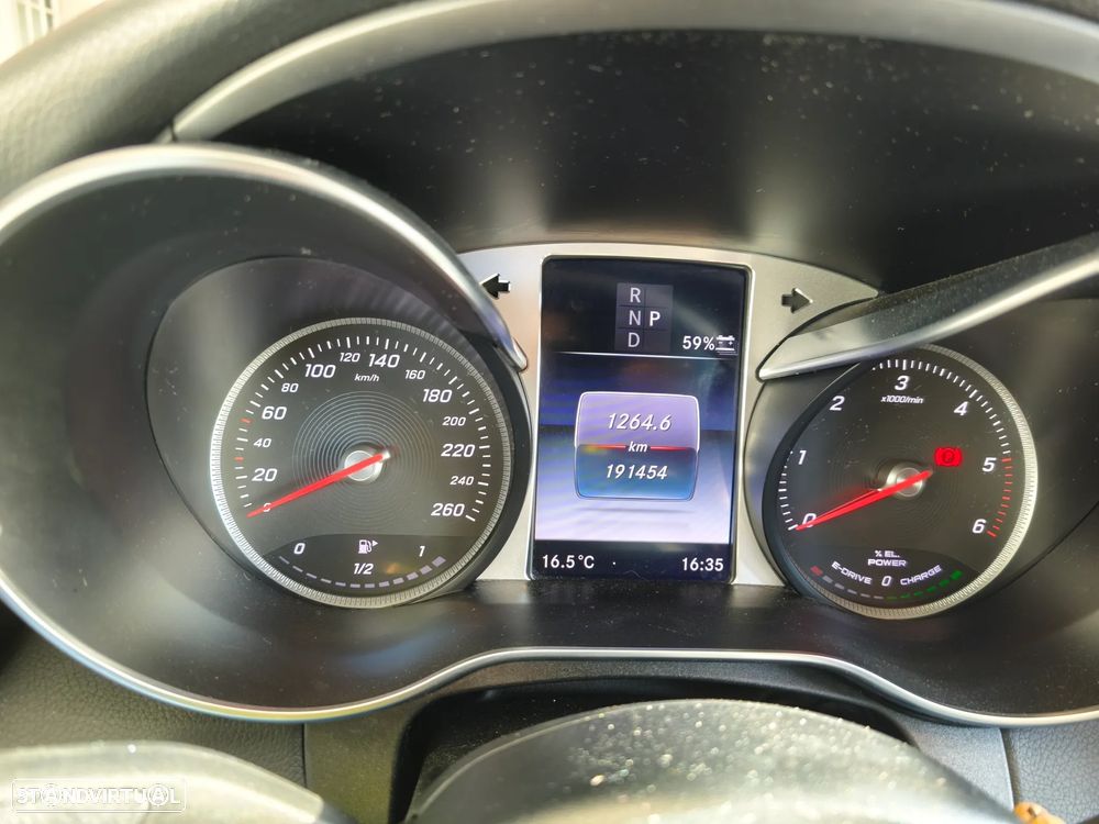 Mercedes-Benz C 300 h AMG Line - 1