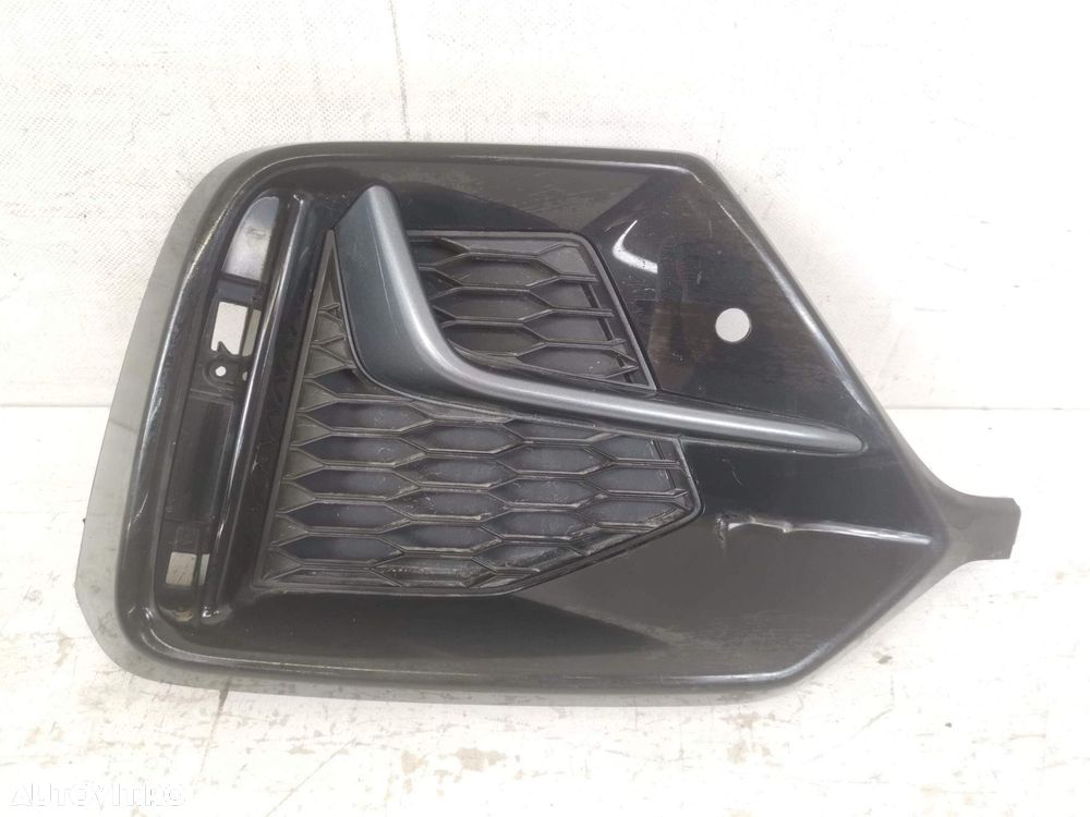 Grila Bara Spate Stanga Honda  Civic 10 2015 2016 2017 2018 2019 2020