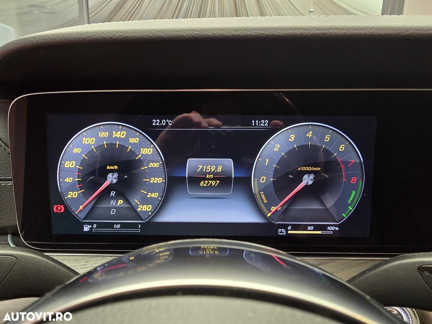 Mercedes-Benz E - 10