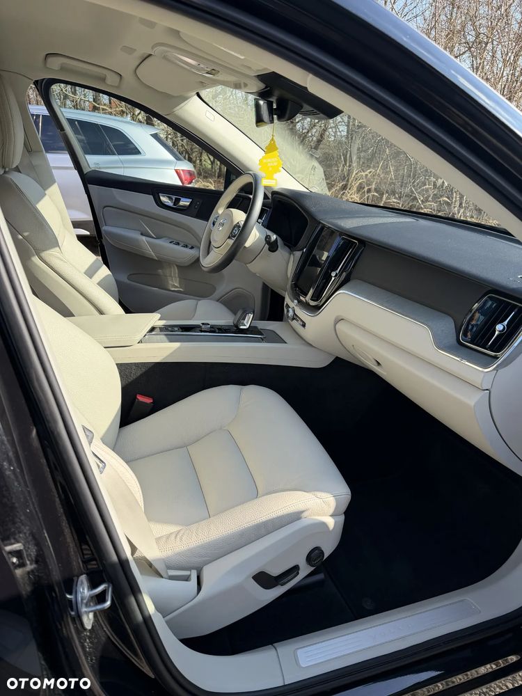 Volvo XC 60 B4 D Core - 10