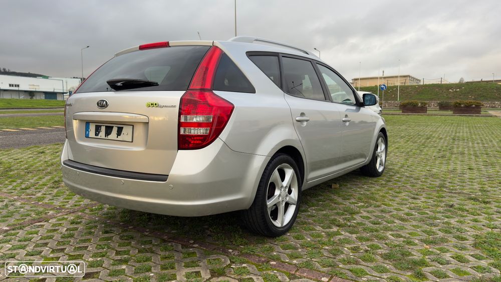 Kia Ceed SW 1.6 CRDi EX - 3
