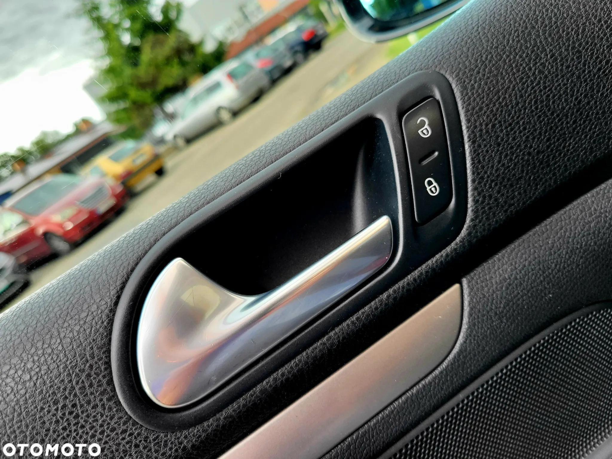 Volkswagen Golf - 28