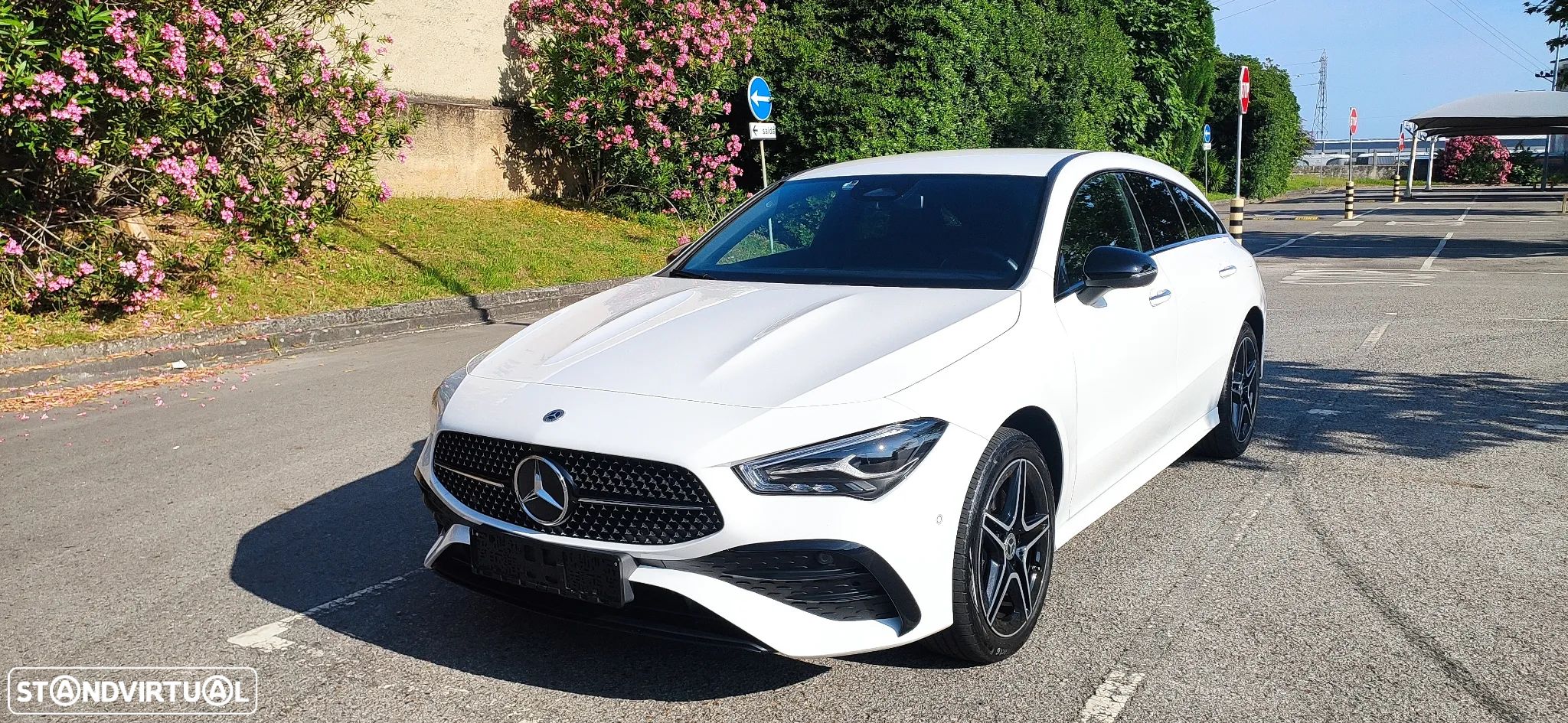 Mercedes-Benz CLA 250 e Shooting Brake AMG Line - 1