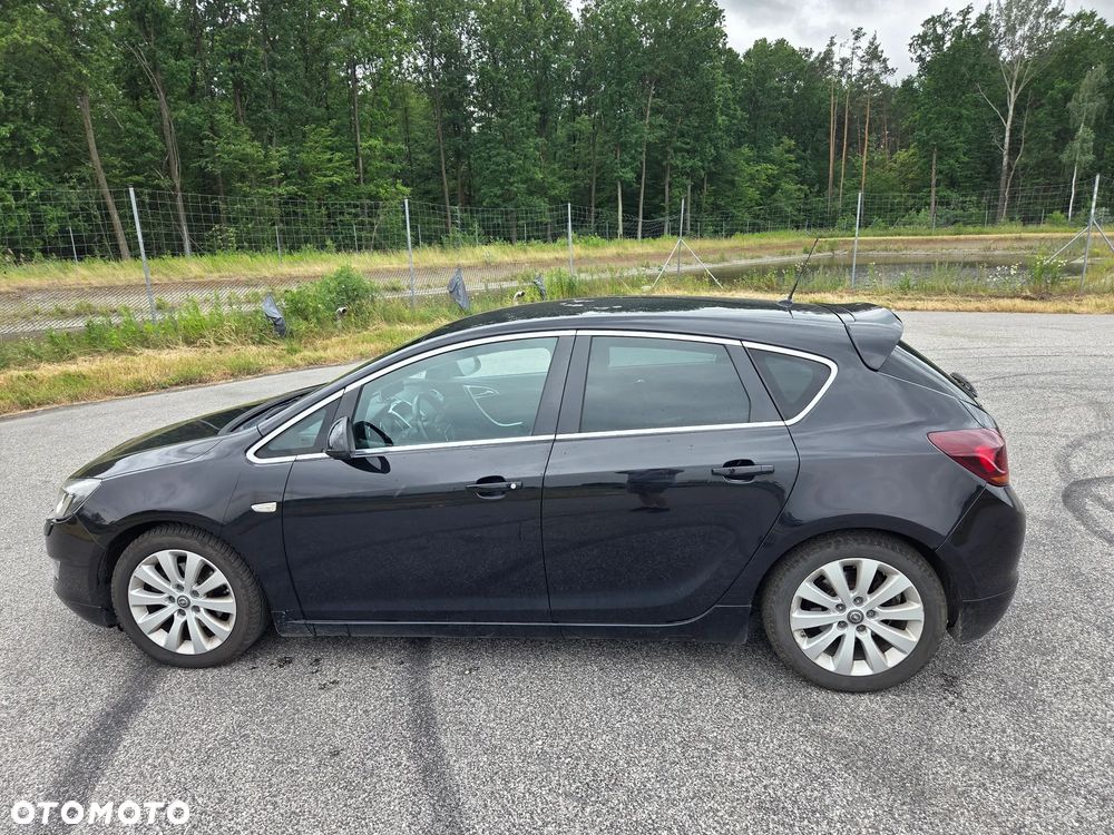 Opel Astra 1.6 T Sport - 2