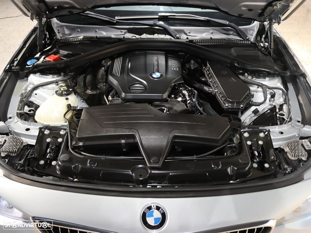 BMW 318 Gran Turismo d Auto Line Luxury - 33