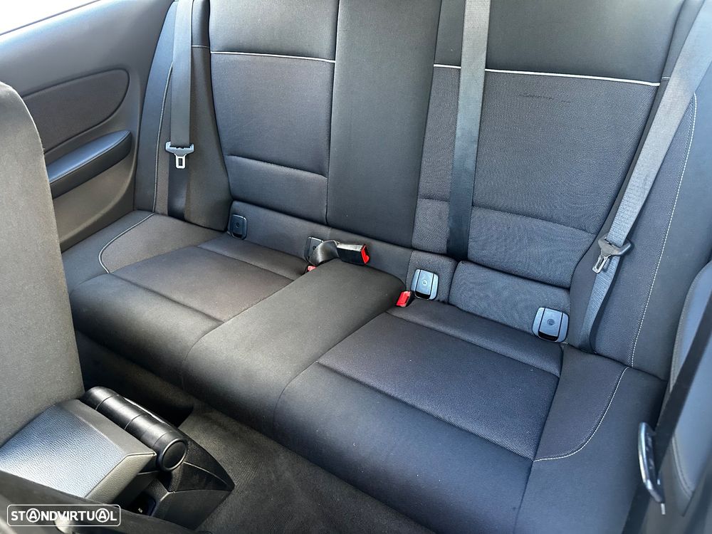 BMW 118 d DPF Edition Sport - 24