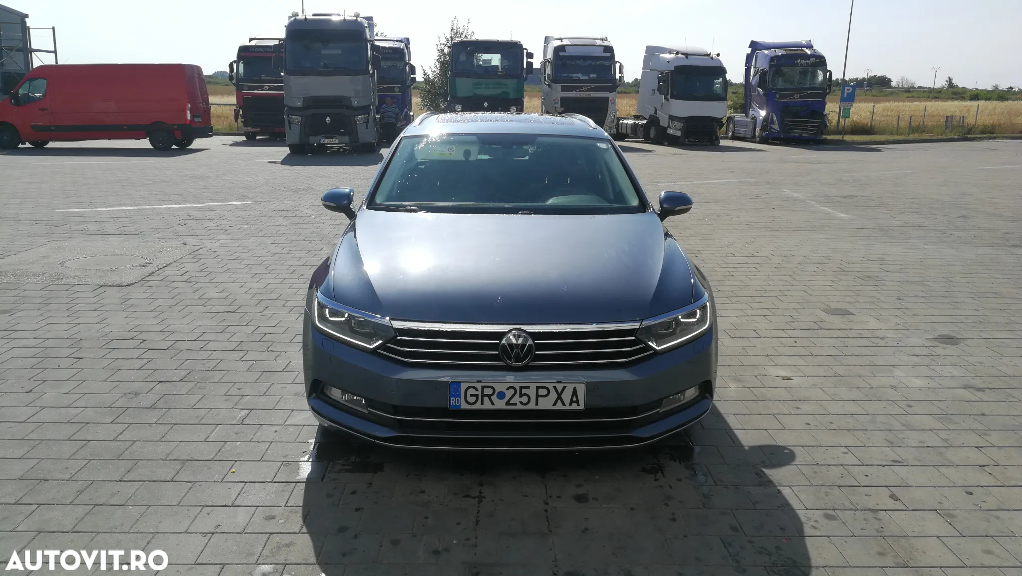 Volkswagen Passat Variant 1.6 TDI SCR DSG Conceptline - 5