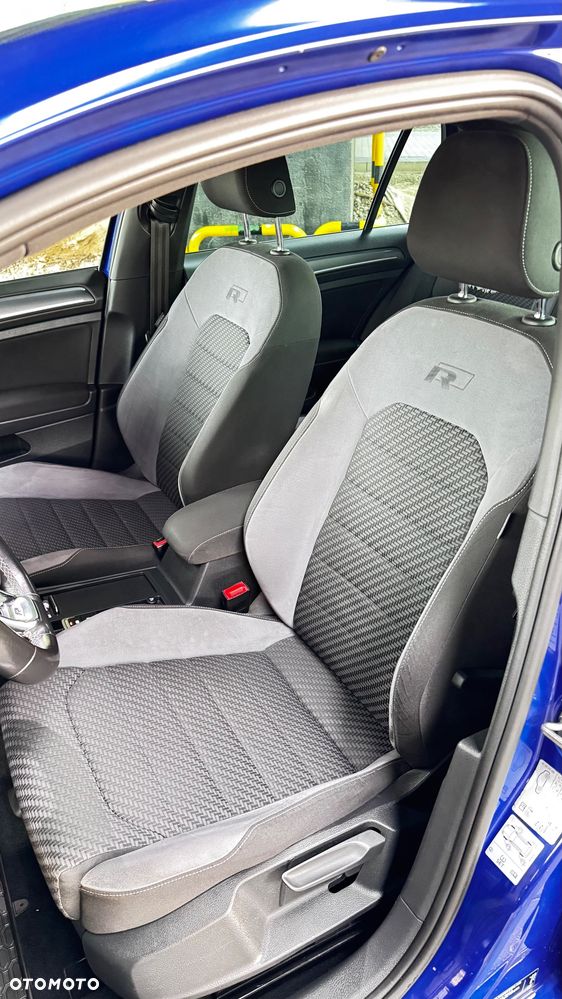 Volkswagen Golf - 18