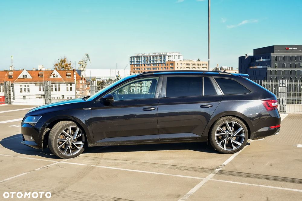 Skoda Superb 2.0 TSI 4x4 Sportline DSG - 5