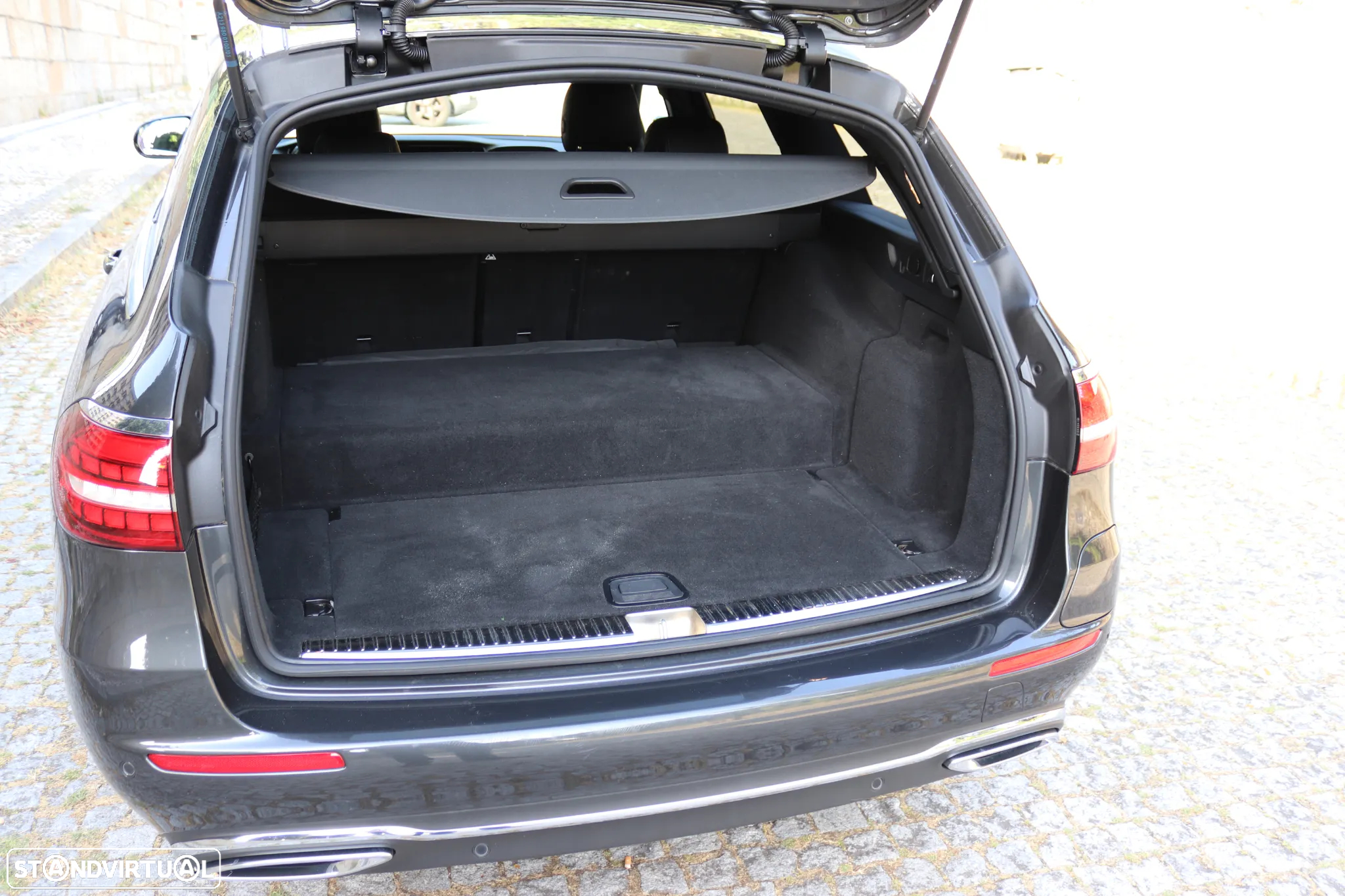 Mercedes-Benz E 300 de Avantgarde - 17