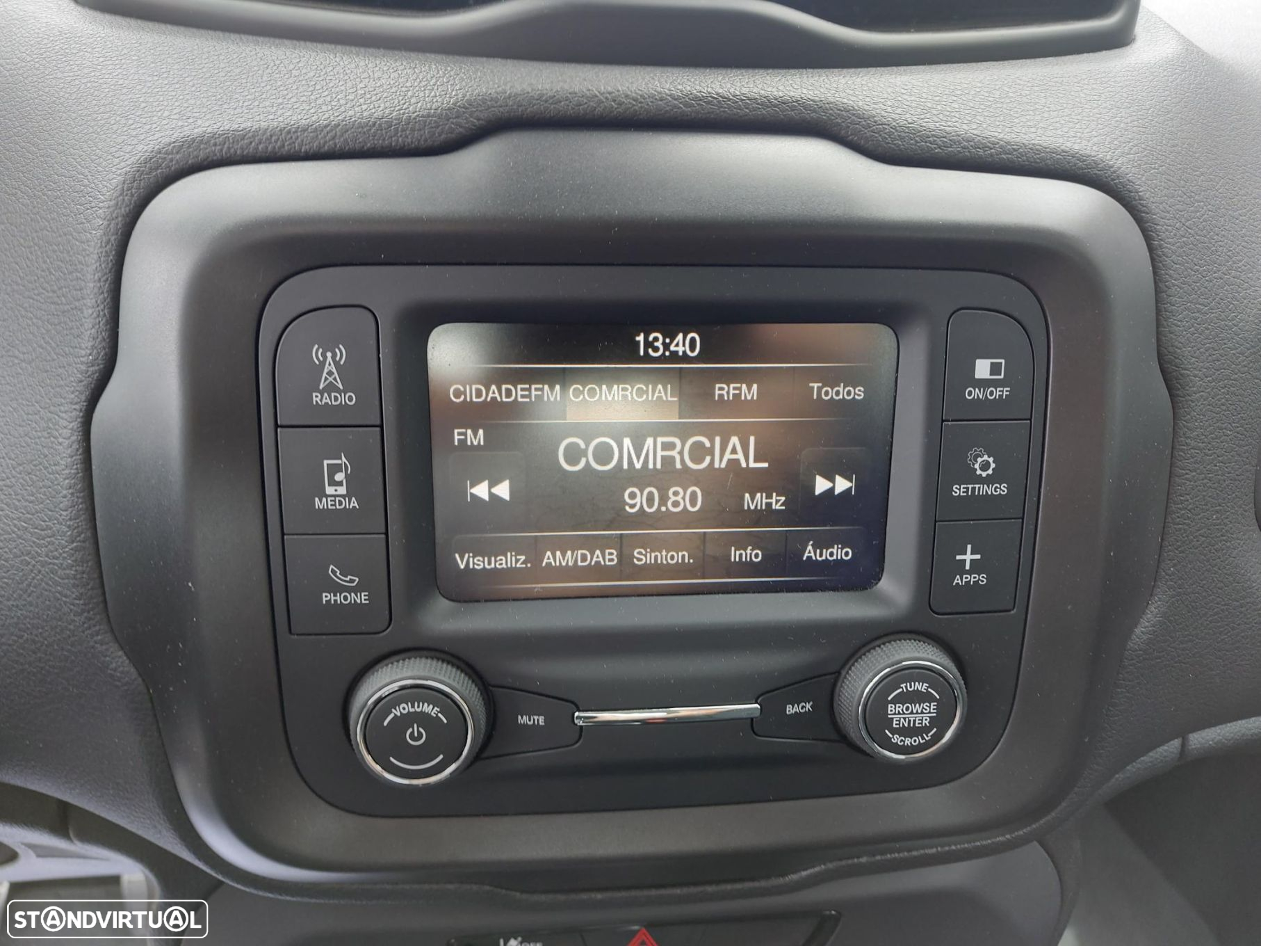 Jeep Renegade 1.0 T Sport - 24