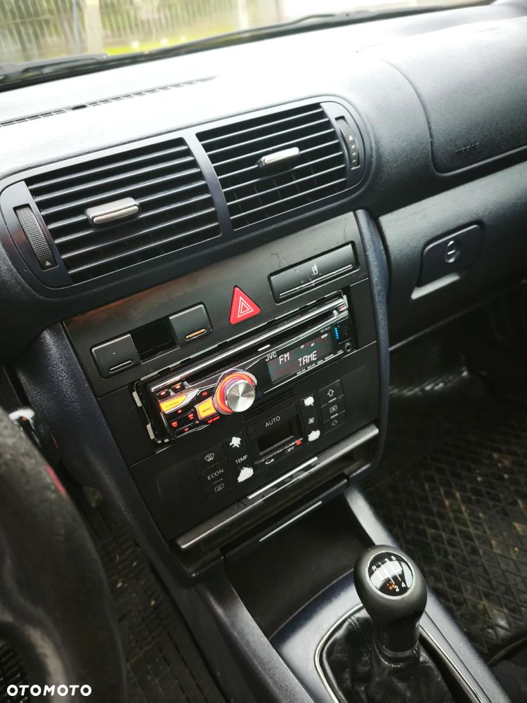 Audi A3 Sportback 1.9 TDI Ambiente - 10