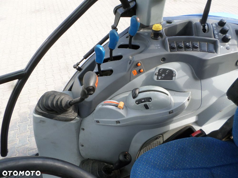 New Holland T5 105 - 8