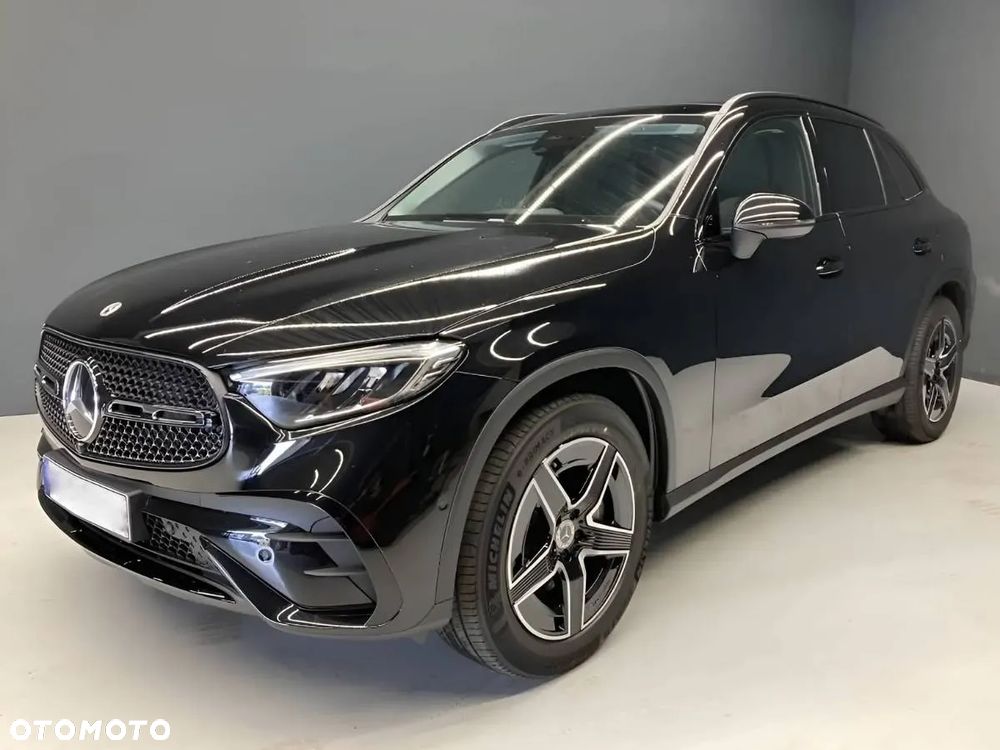 Mercedes-Benz GLC 200 4Matic 9G-TRONIC AMG Line Plus - 3