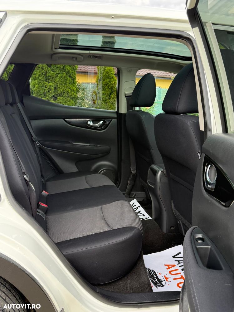 Nissan Qashqai 1.5 DCI N-Connecta - 10