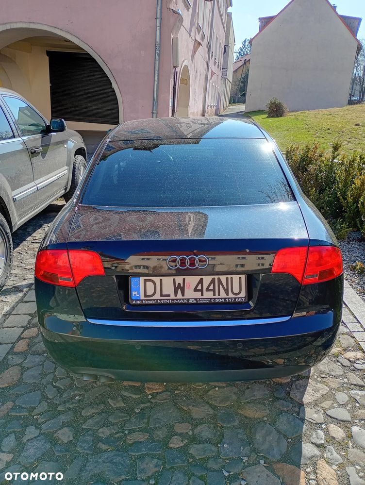 Audi A4 Limousine 2.0 TDI DPF - 4