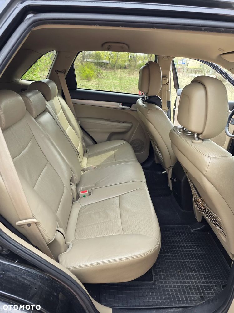 Kia Sorento - 25