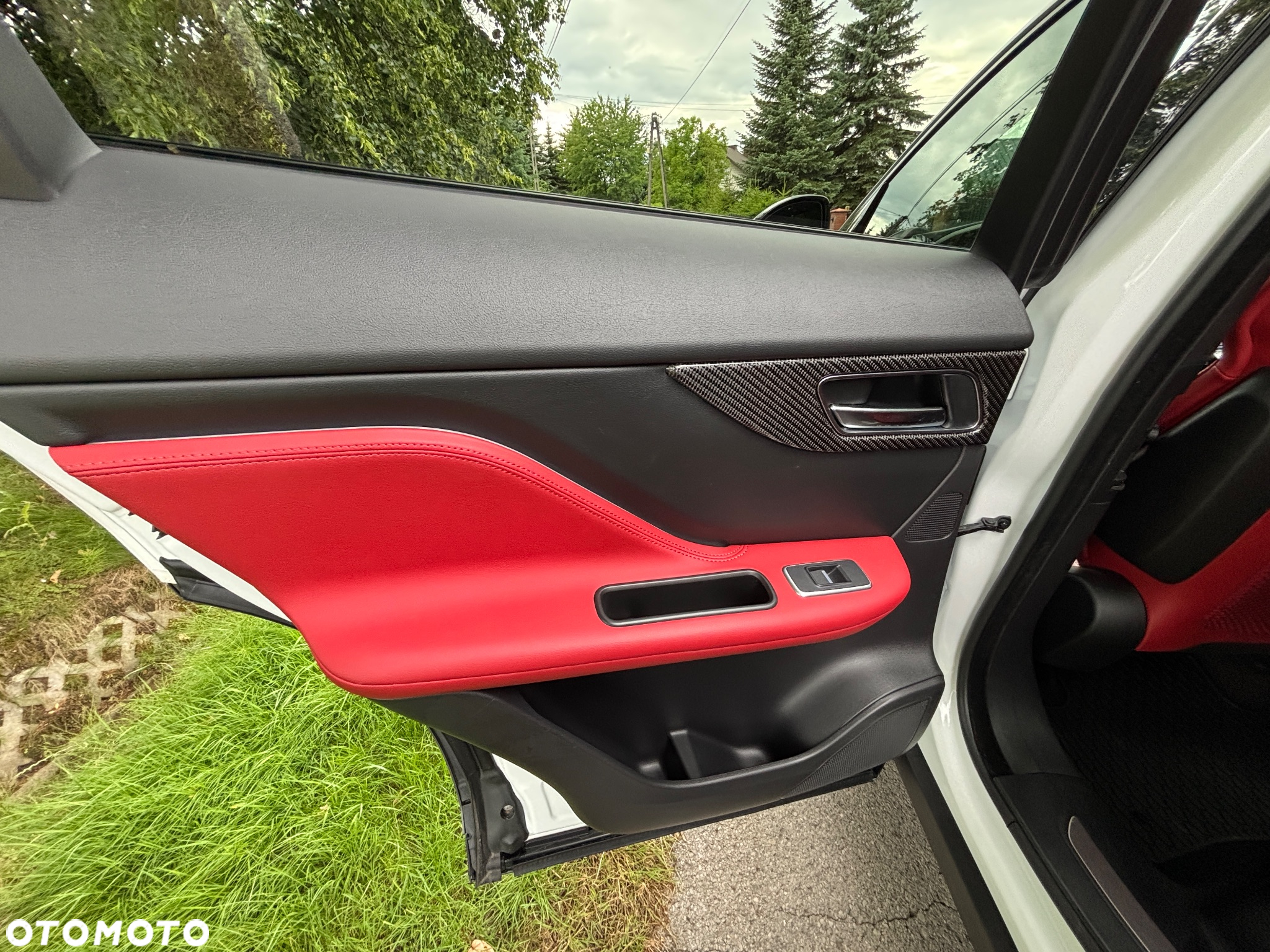 Jaguar F-Pace 5.0 V8 P550 AWD SVR - 20