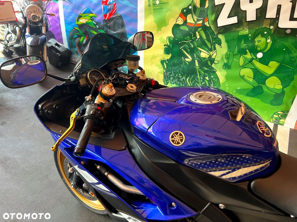 Yamaha R6 - 14